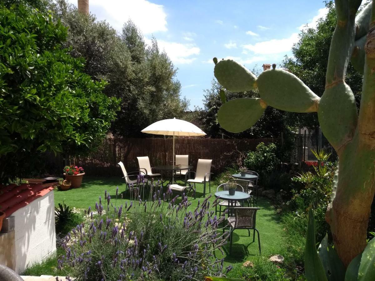 Casa Caimari Guest House, For Mountain Lovers! Buitenkant foto